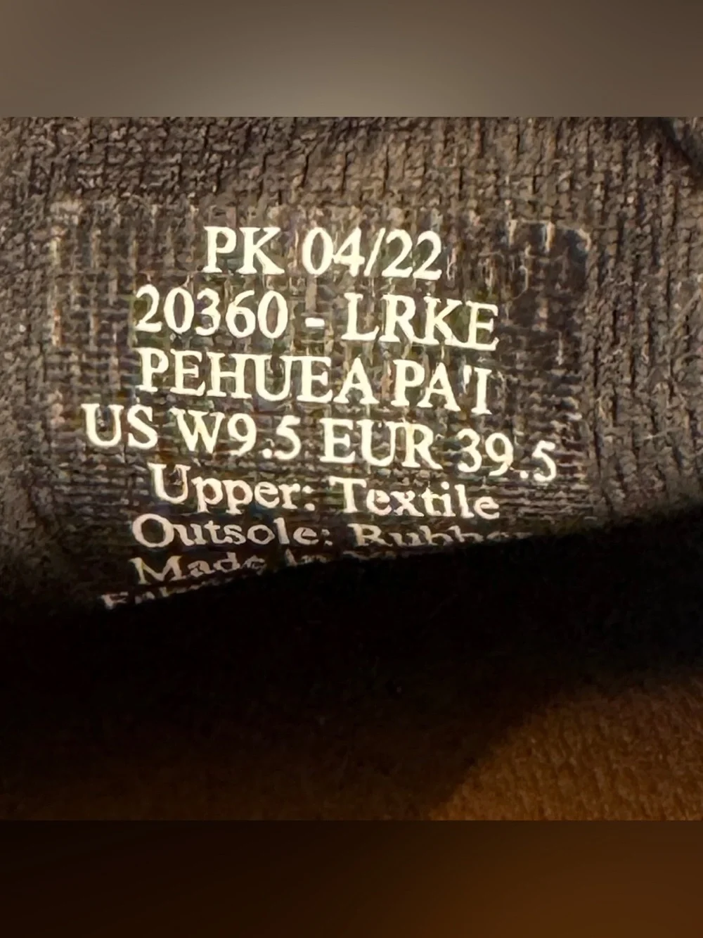 OluKai Pehuea Pai Women’s Black Camo Slip On Shoes Size 9.5
